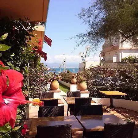 Du Levant 3*