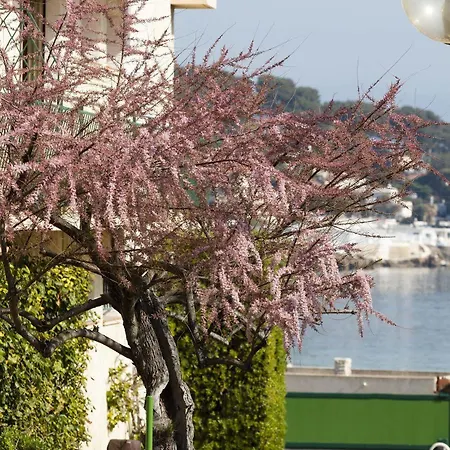 Du Levant Отель